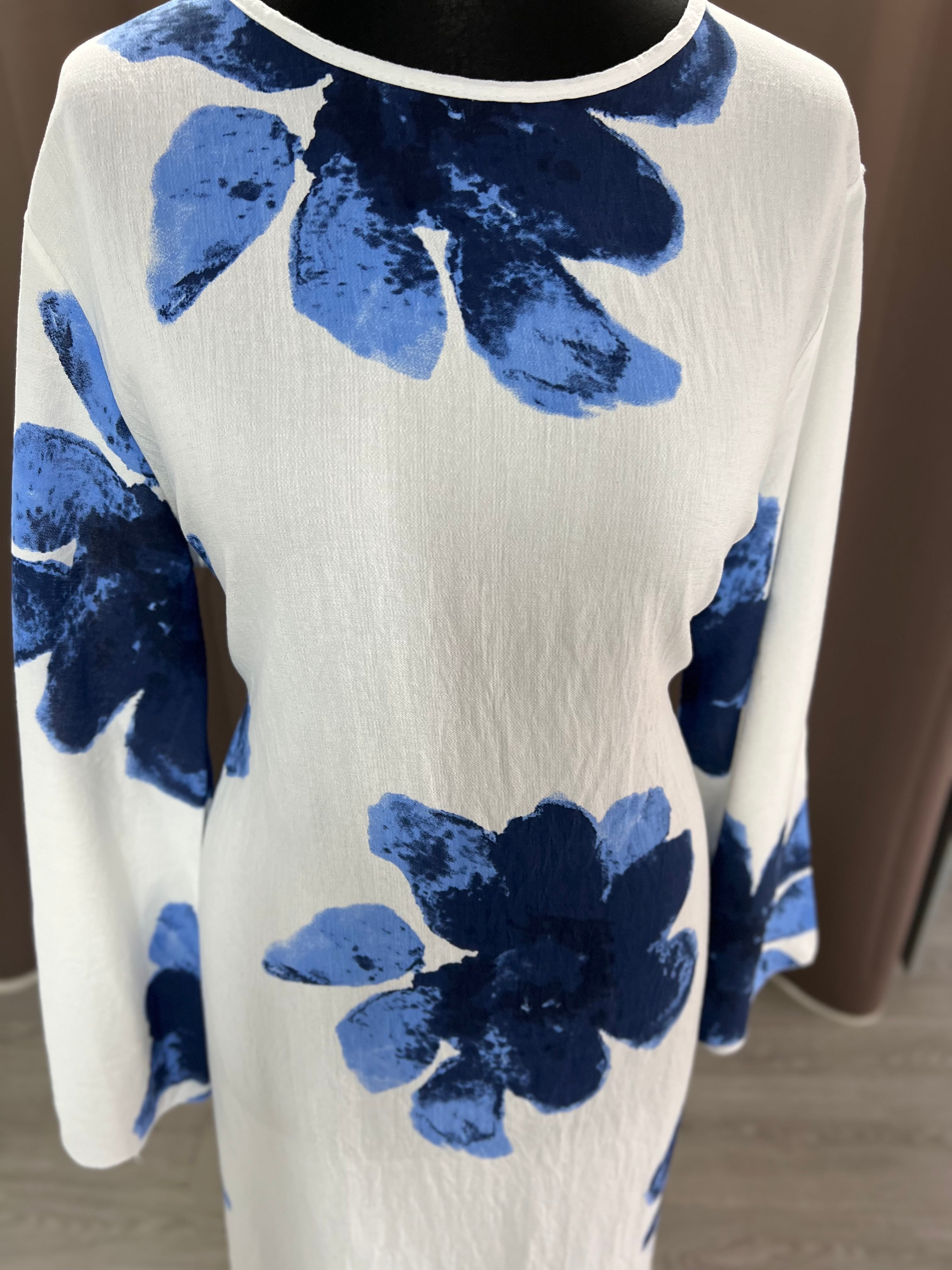 Vestido cruzado azul