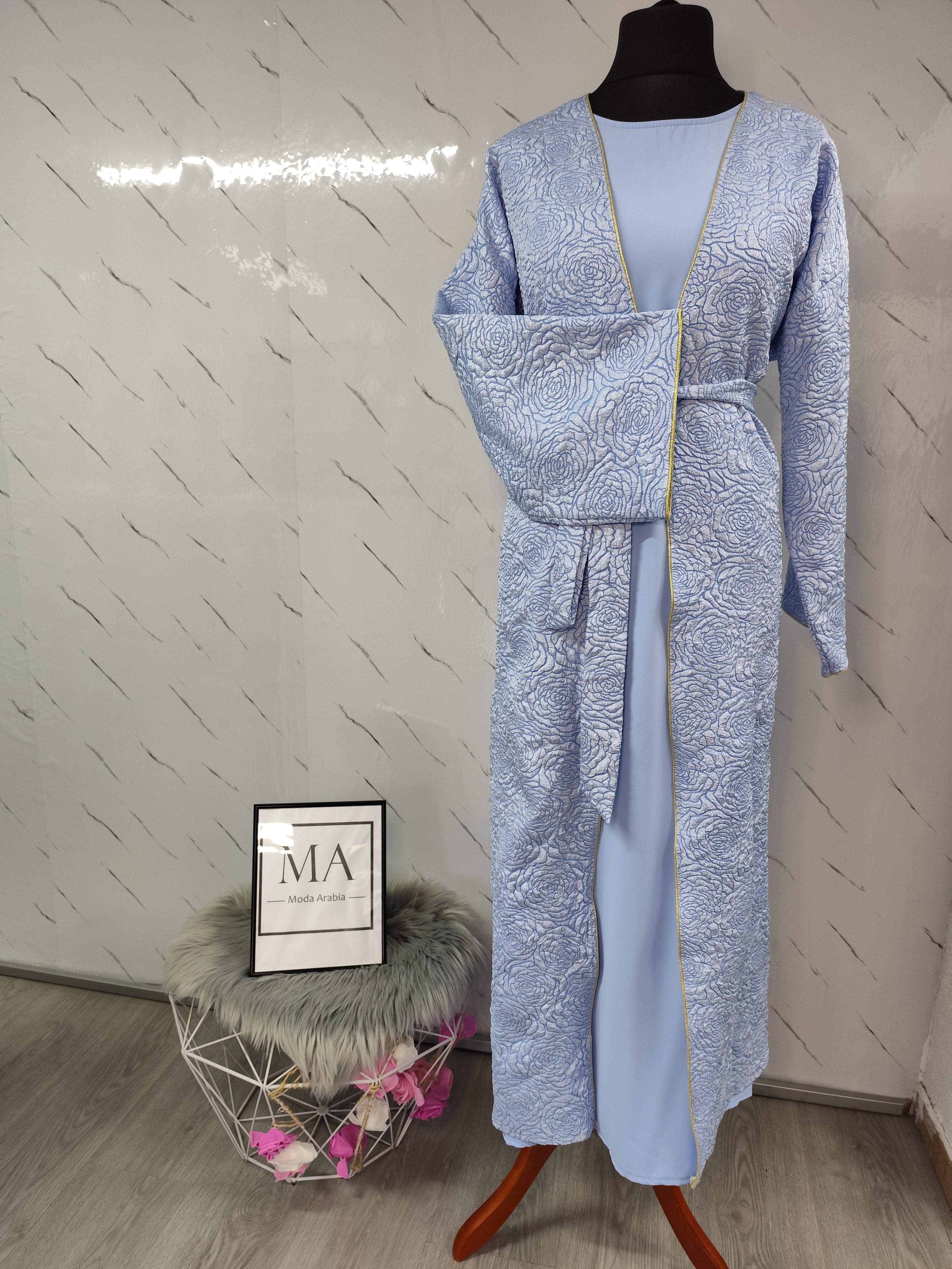 Abaya con kimono azul