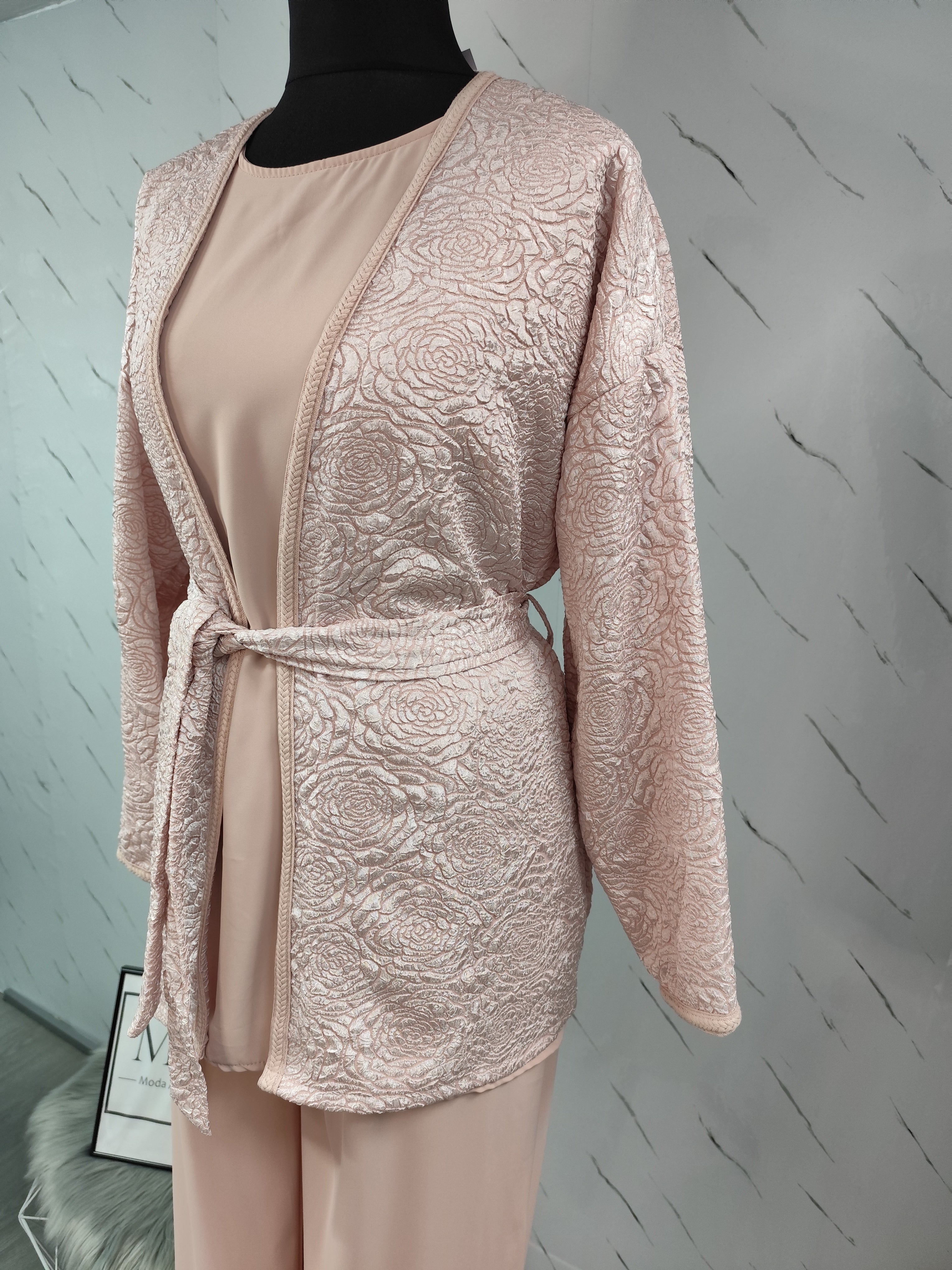 Conjunto bordado rosa