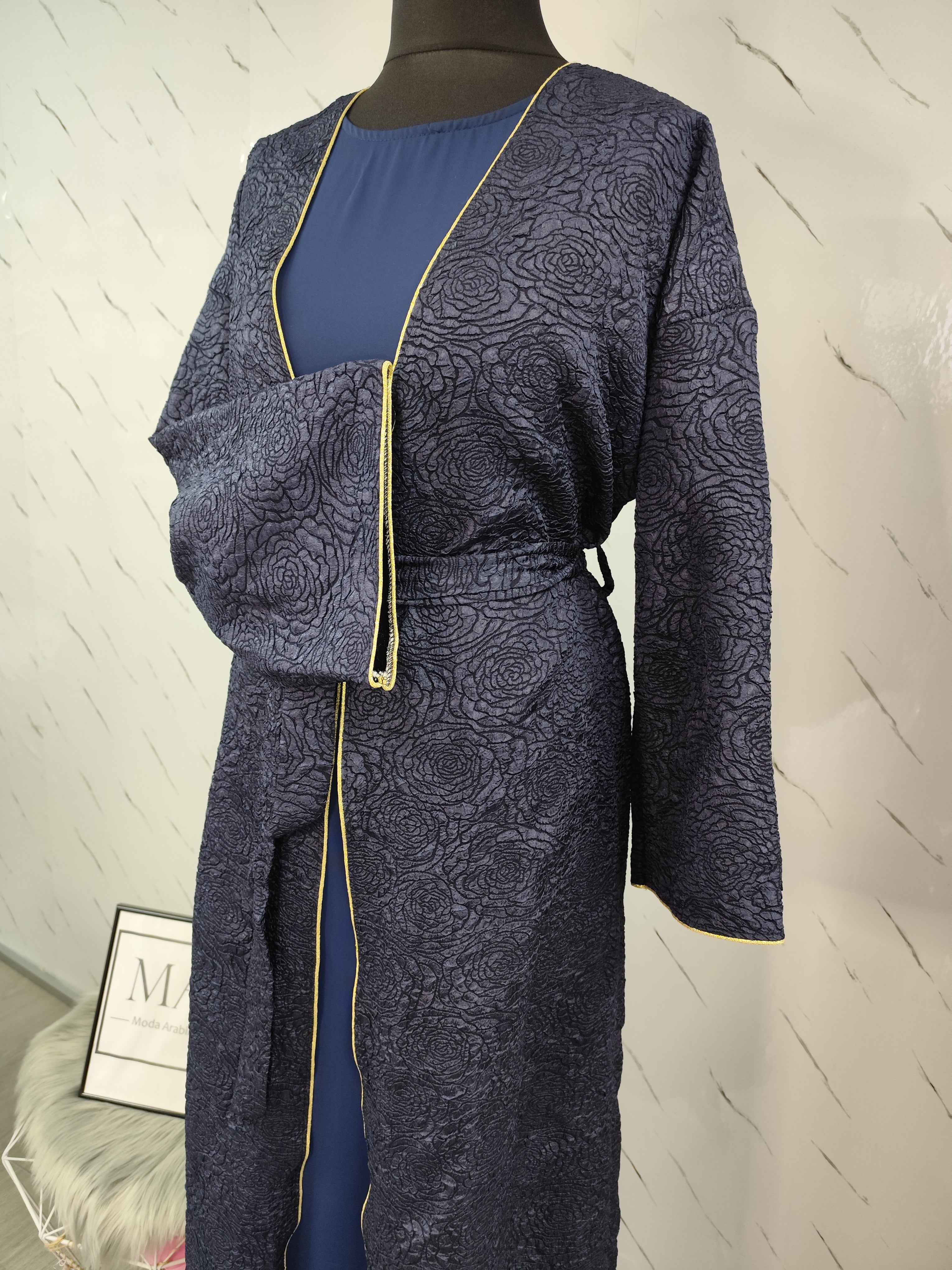 Abaya con kimono azul marino