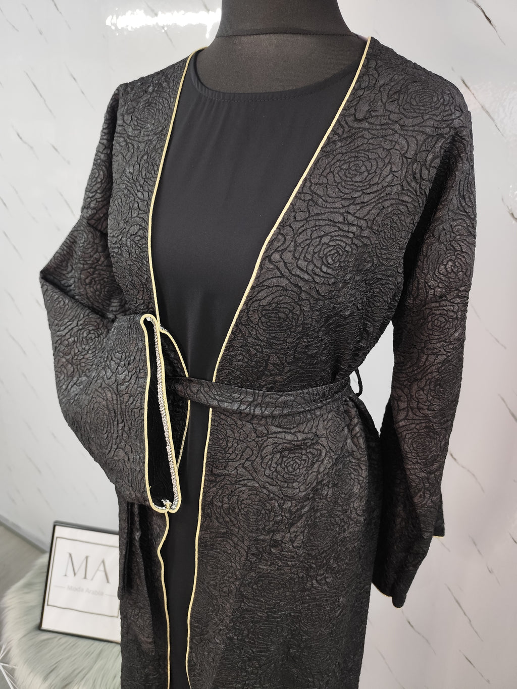 Abaya con kimono negro