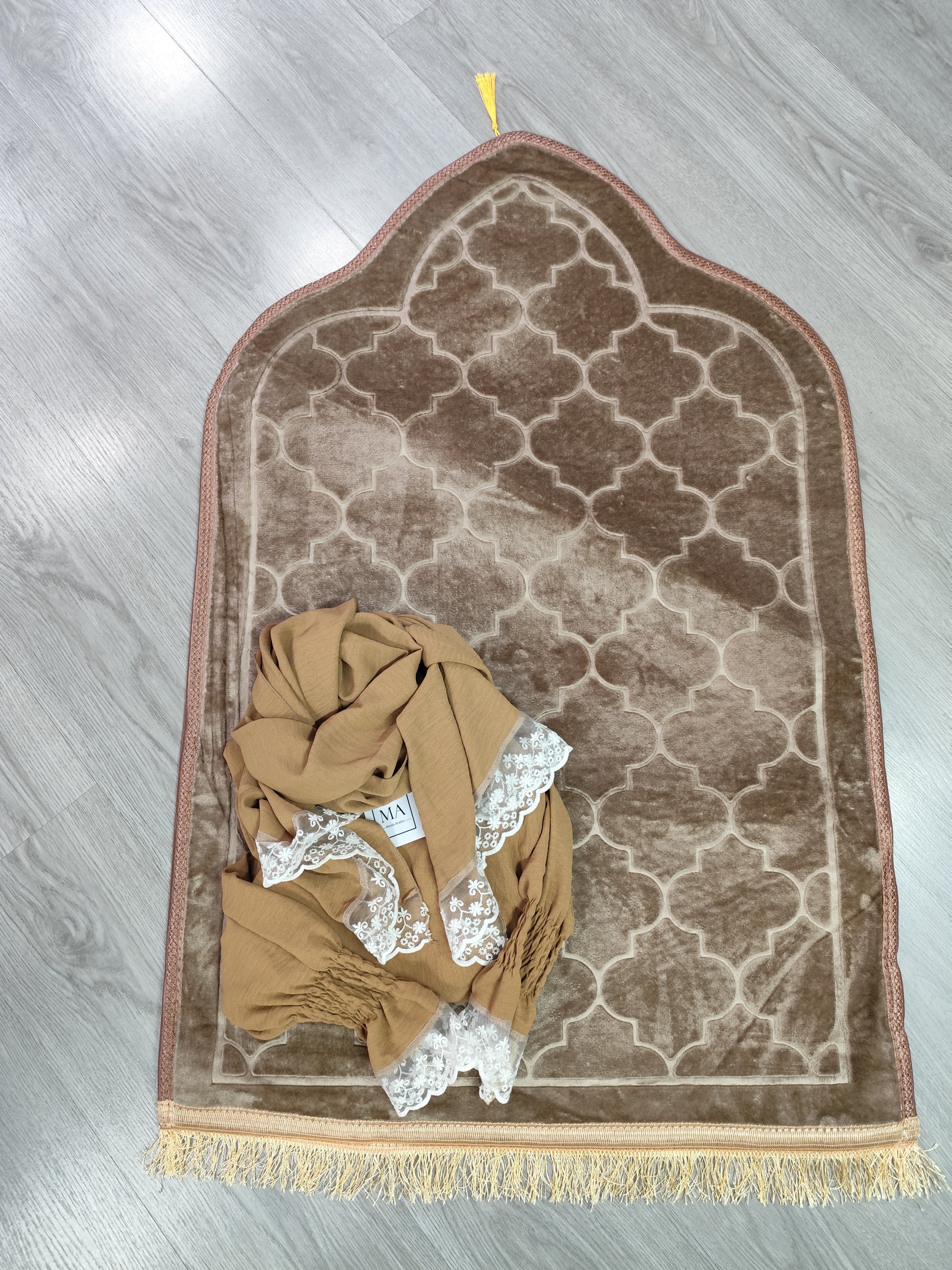 Pack alfombra + abaya camel