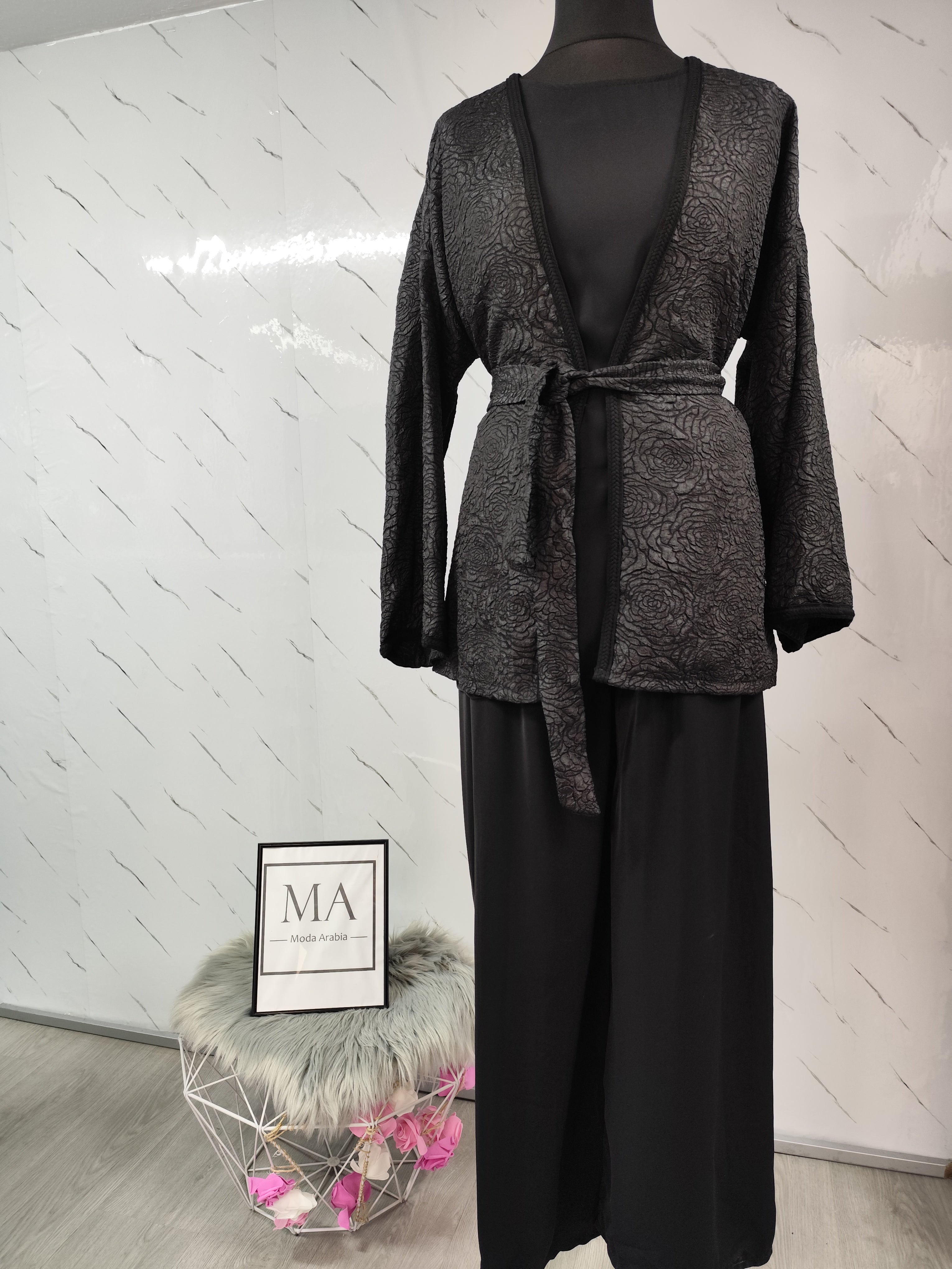 Conjunto bordado negro