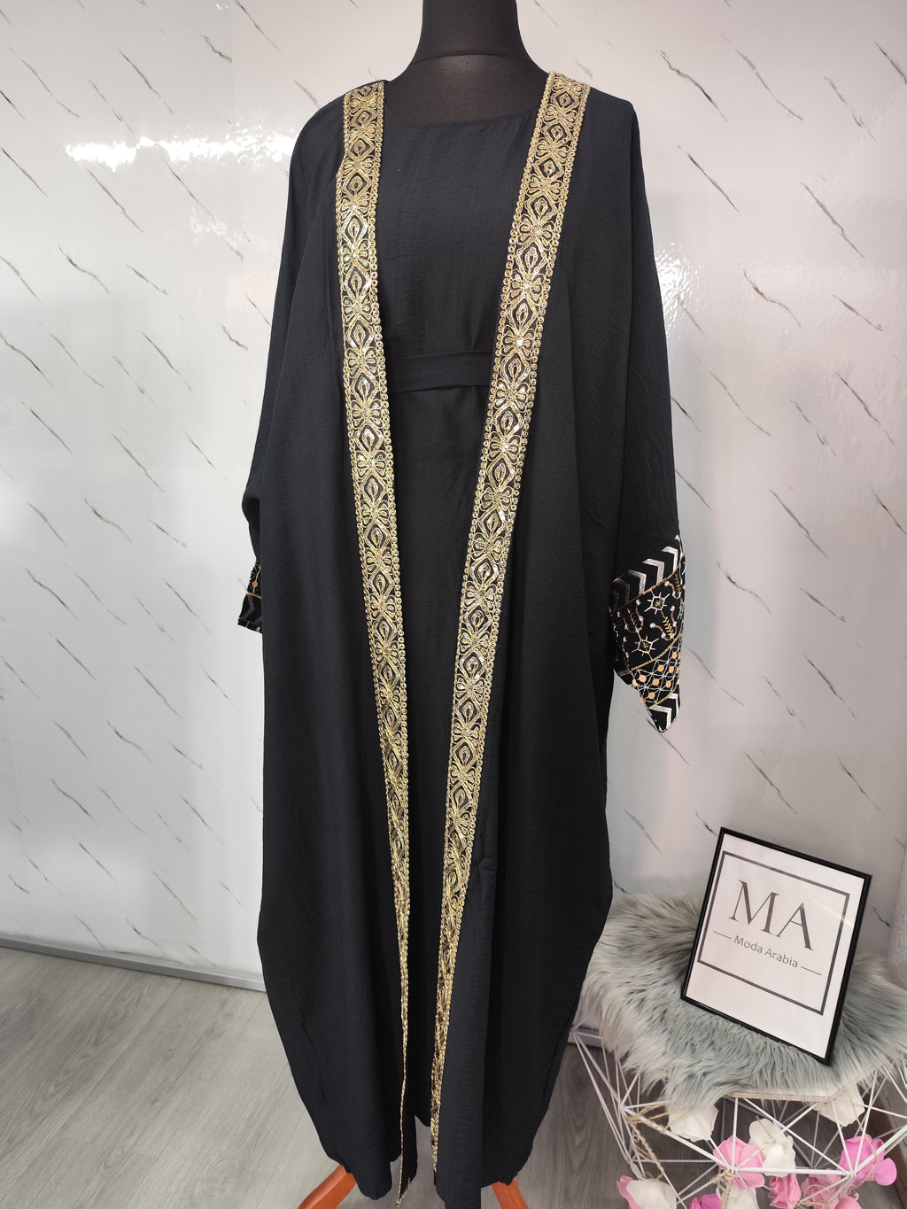 Kimono y abaya Negro