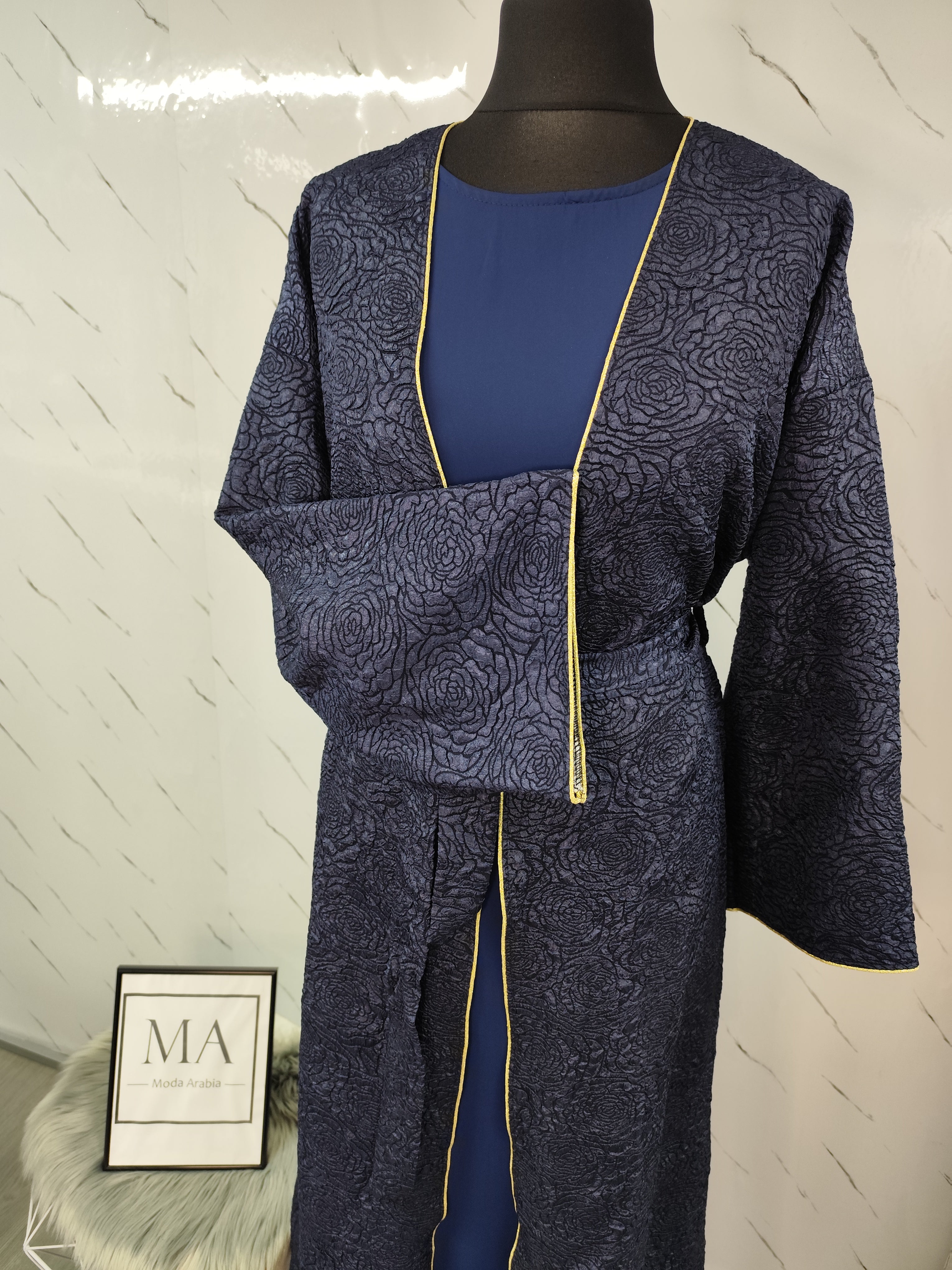 Abaya con kimono azul marino