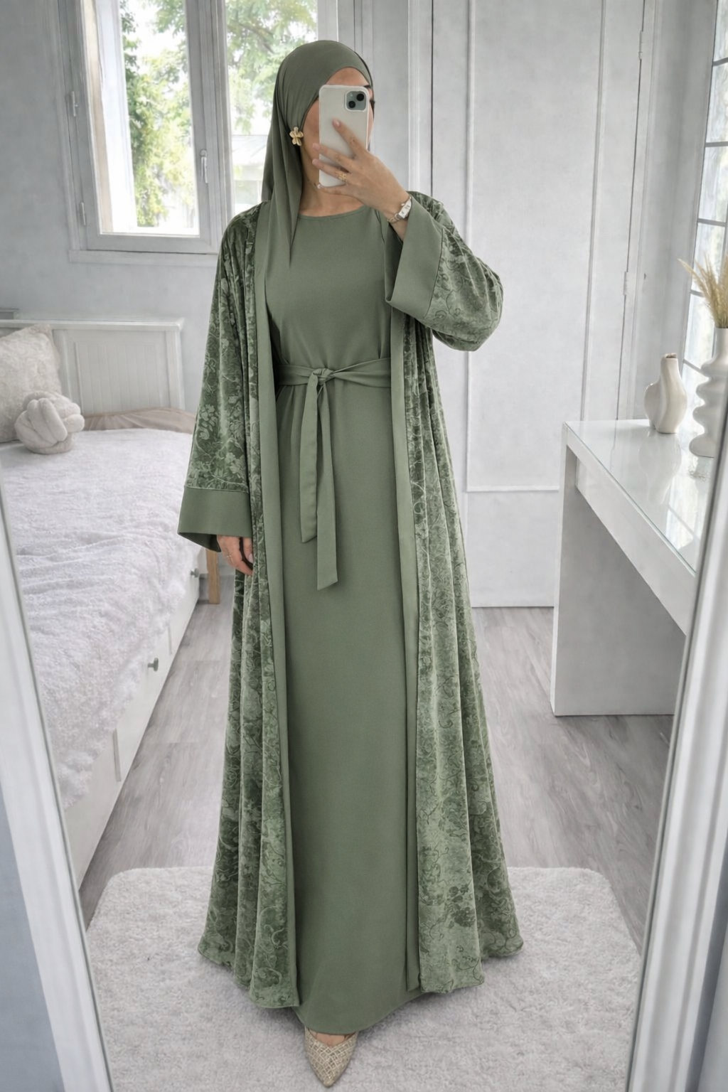 Abaya con kimono de terciopelo verde