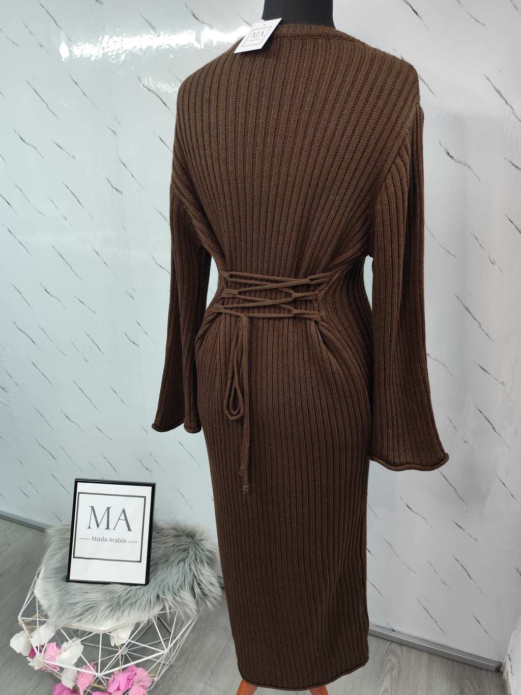 Vestido de punto con cordón en la espalda Marrón