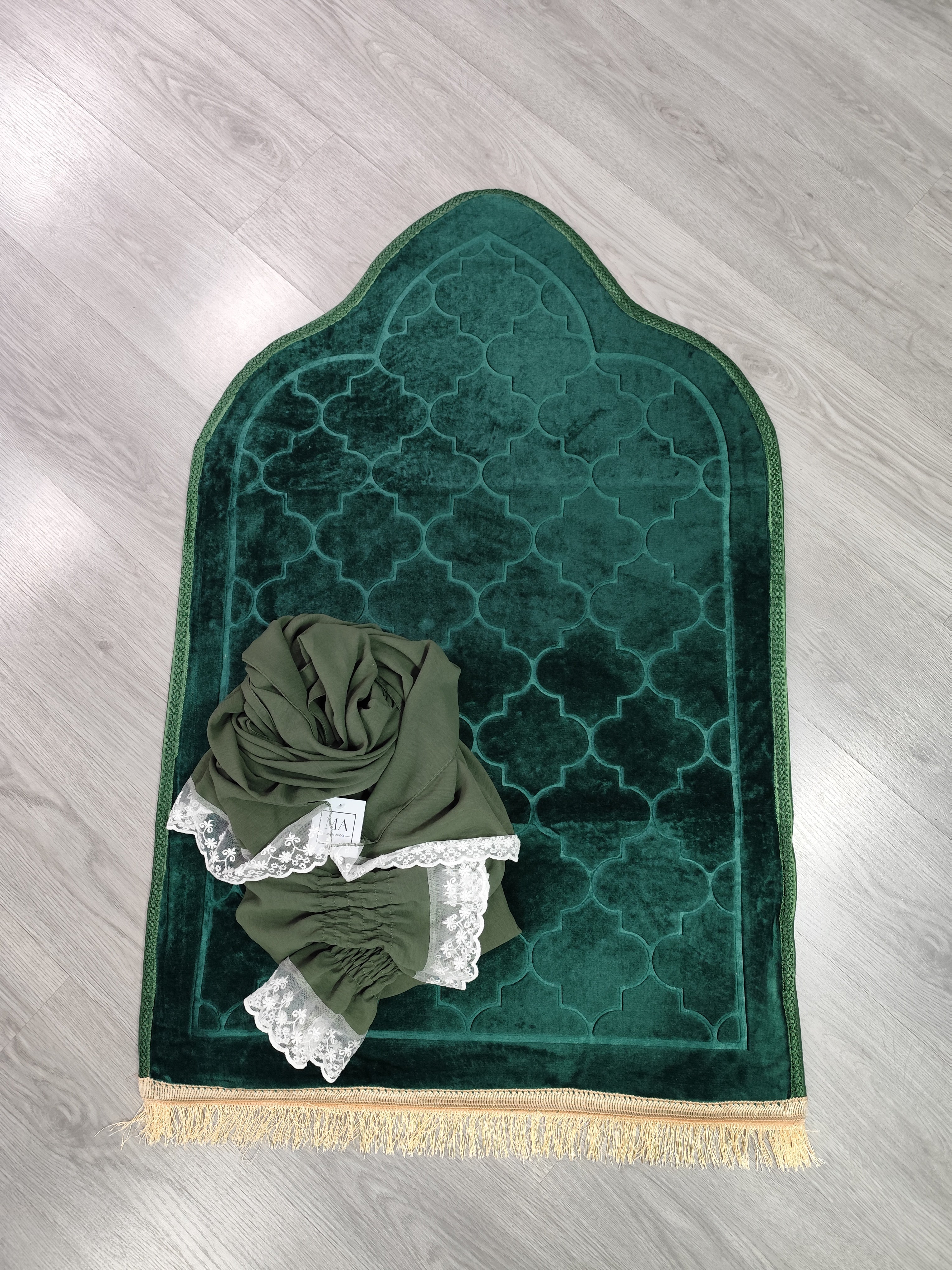 Pack alfombra + abaya verde