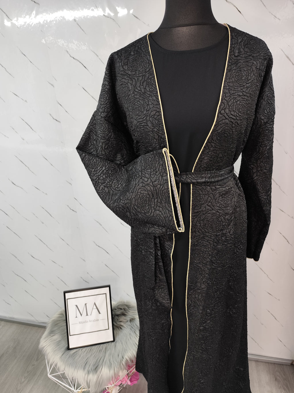Abaya con kimono negro