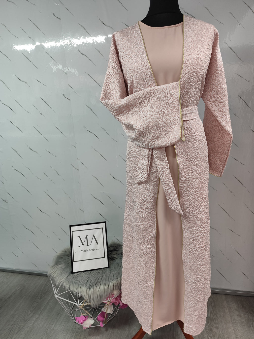 Abaya con kimono rosa
