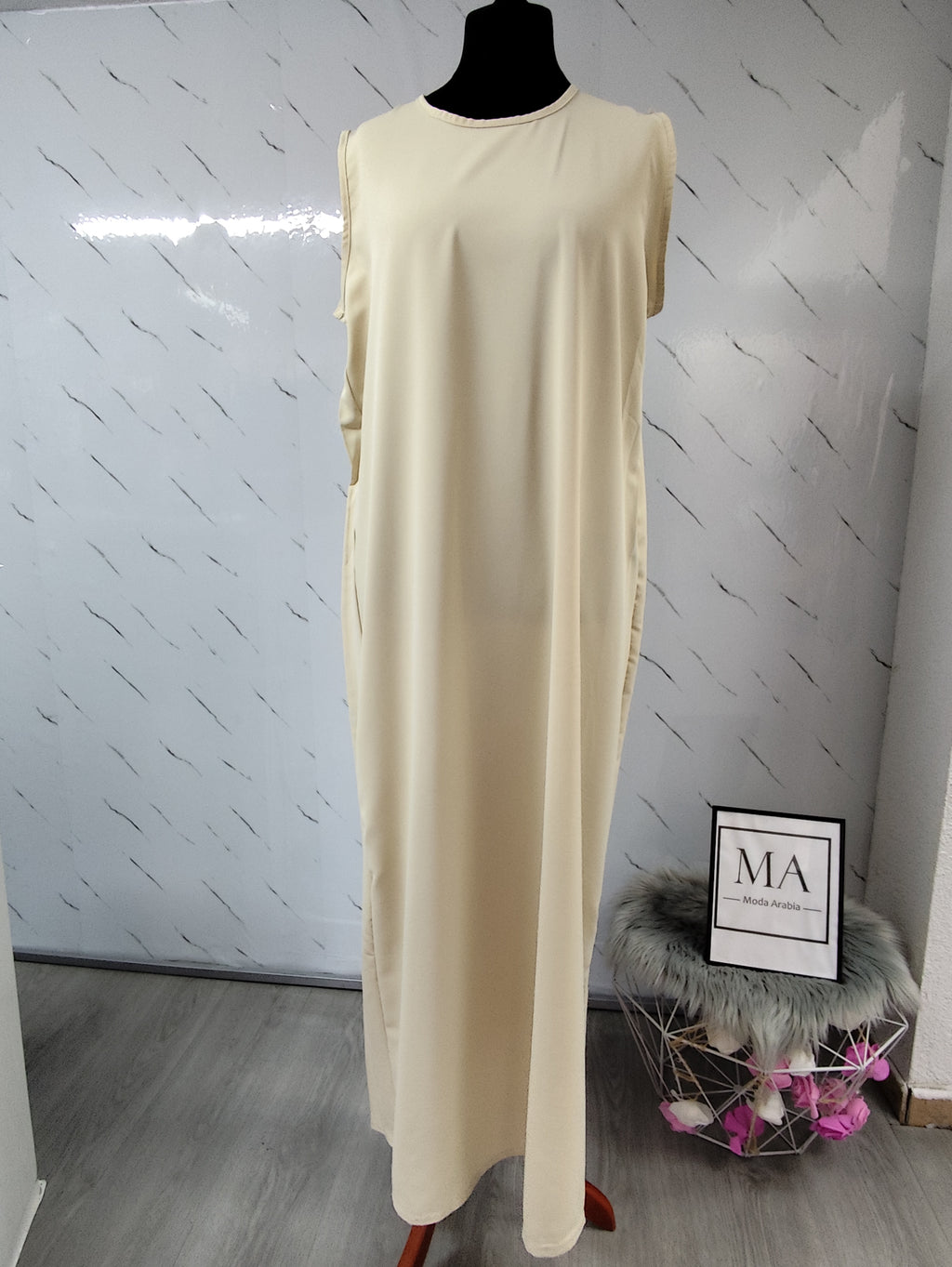 Kinomo con abaya Tropital 1