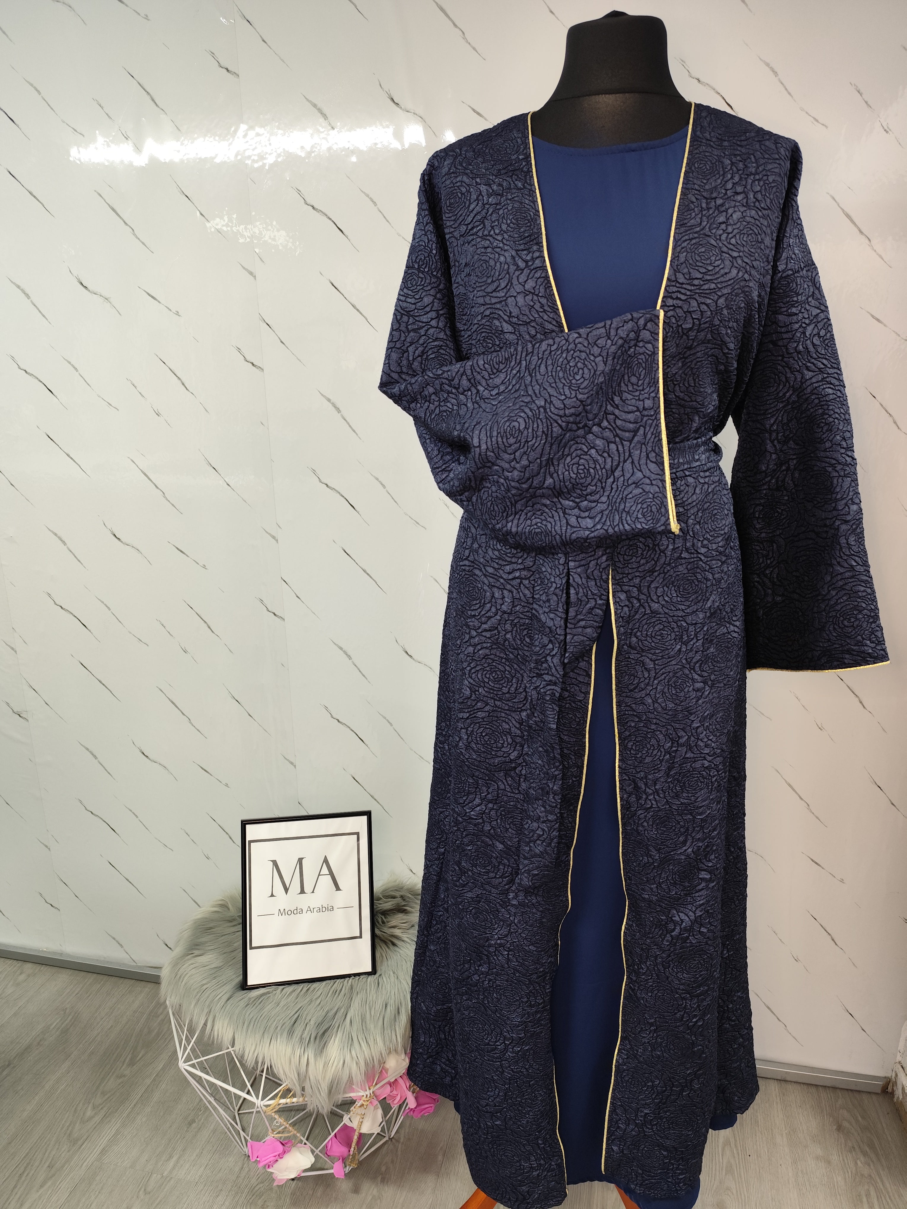 Abaya con kimono azul marino